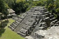 Parque de Yaxha